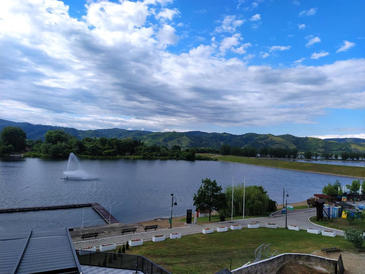 Отель Prenociste Srebrno Jezero Велико-Градиште Экстерьер фото